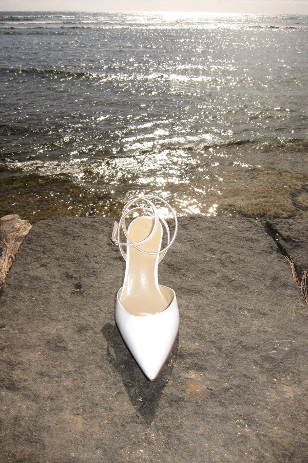 iris patent white pump
