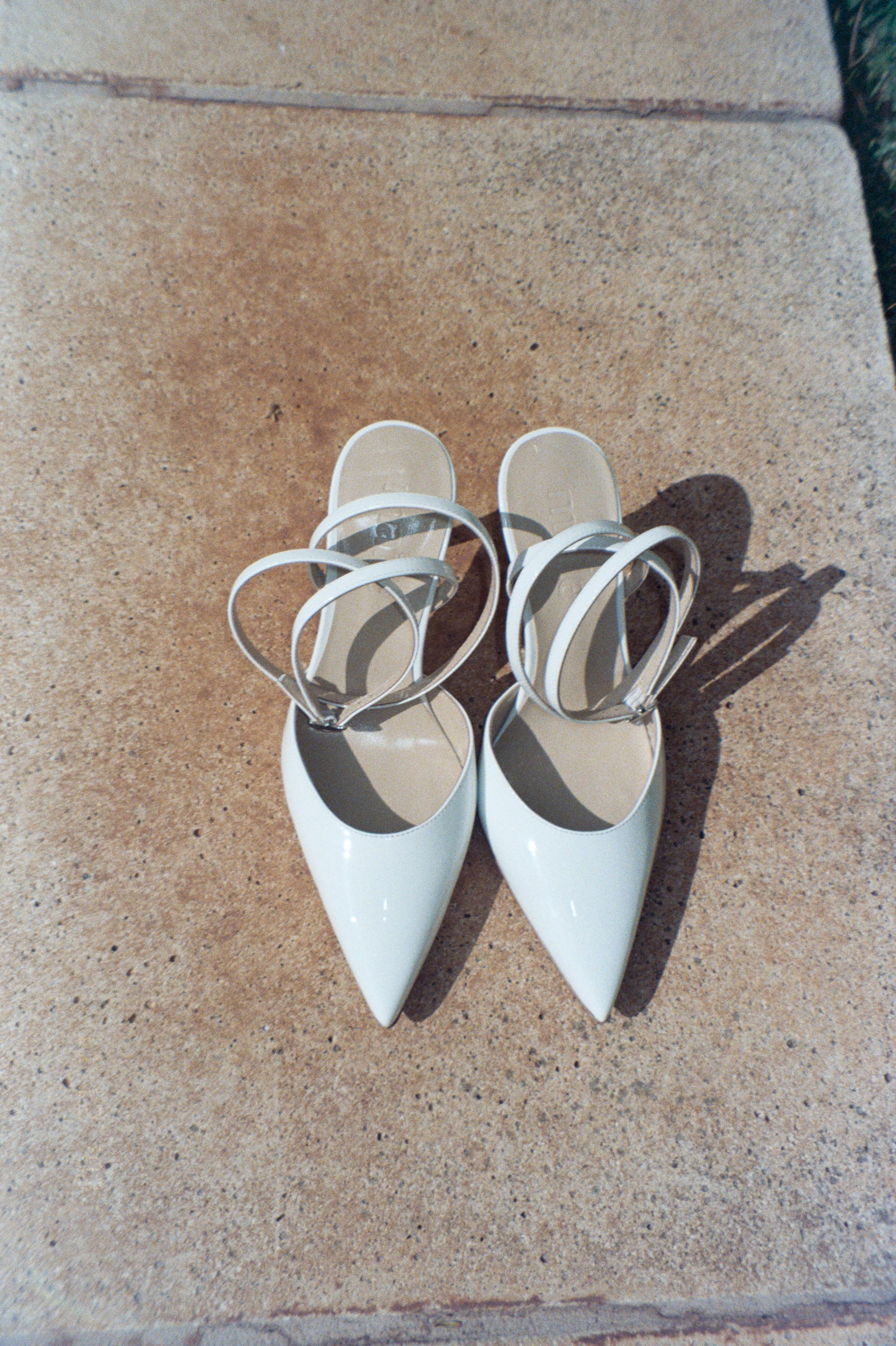 iris patent white pump