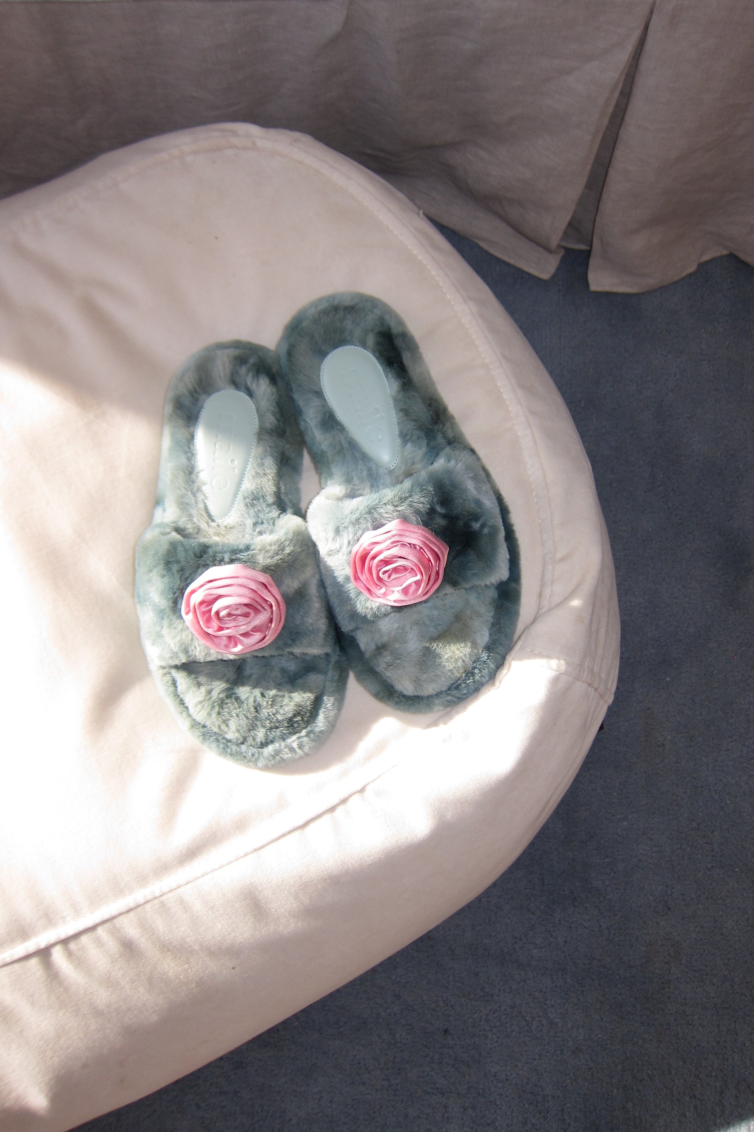 perry faux fur slipper