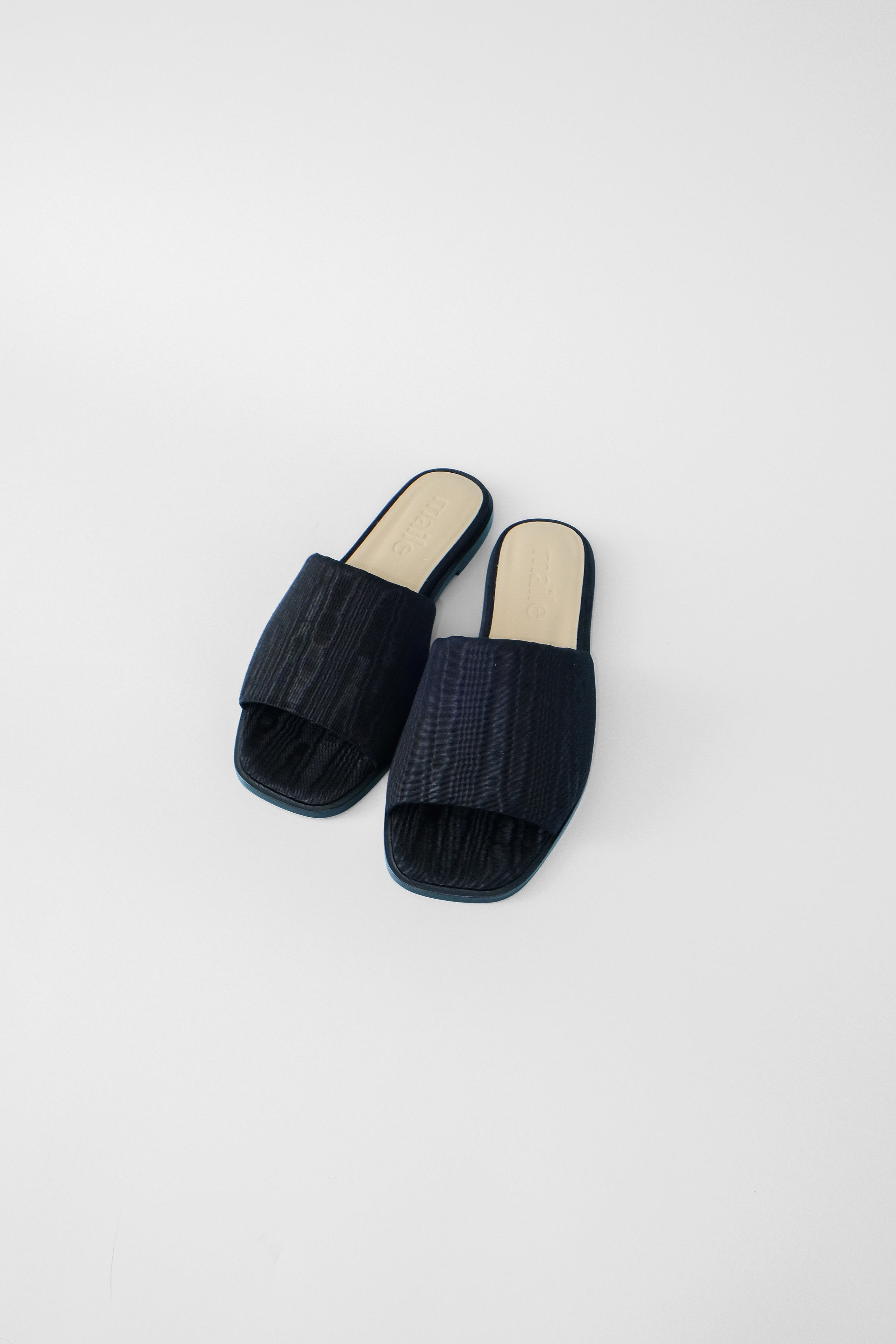 benni black moire sandal